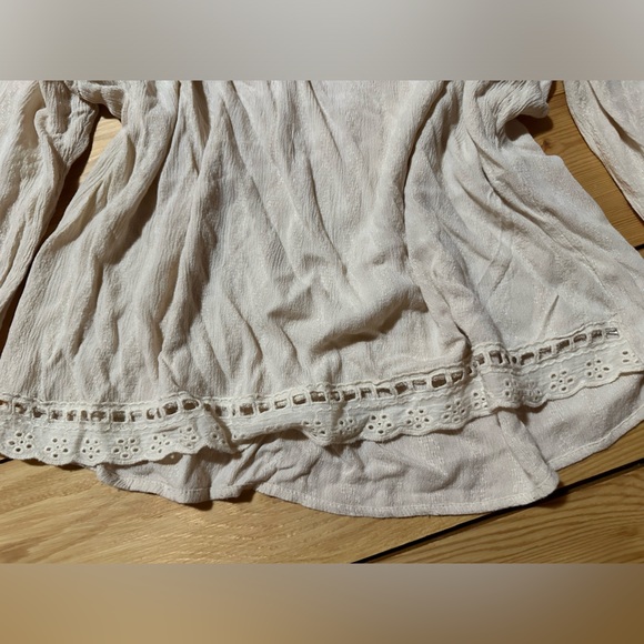 Knox Rose Top 🥀 - Picture 2 of 4